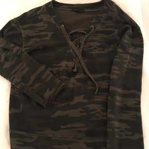 Camo top